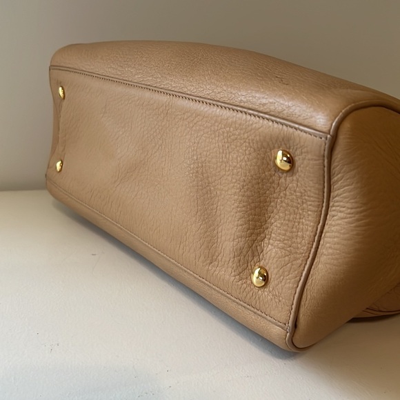 2013 Vintage Versace Large Signature Tote Nude Leather Nicole Kidman Cannes - Picture 16 of 17